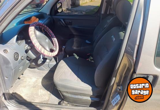 Utilitarios - Citroen Berlingo xtr 2022 Diesel 78000Km - En Venta