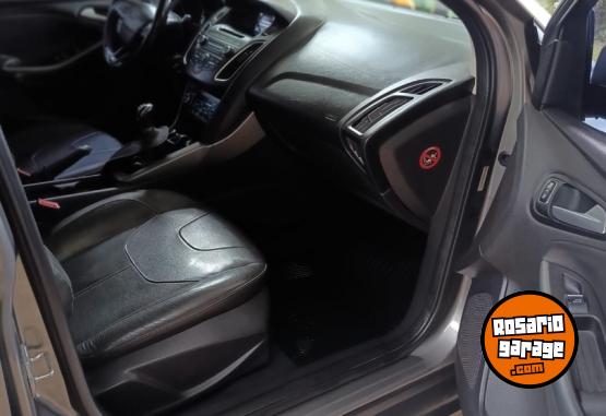 Autos - Ford FOCUS SE 2016 Nafta 136000Km - En Venta