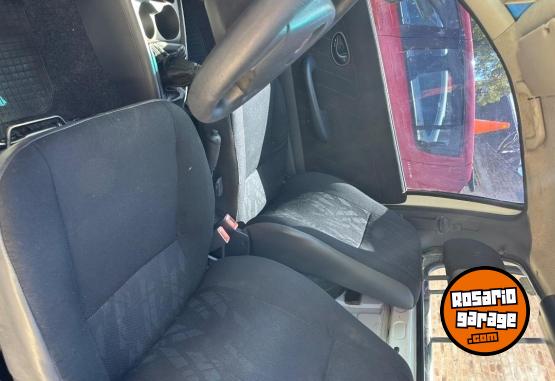 Utilitarios - Fiat Strada 2012 Nafta 230000Km - En Venta