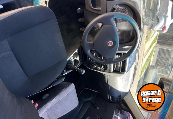 Utilitarios - Fiat Strada 2012 Nafta 230000Km - En Venta