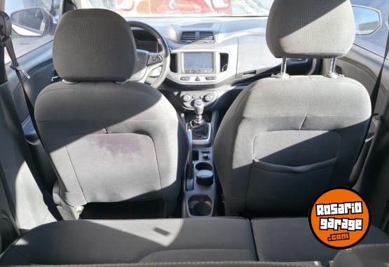 Autos - Chevrolet Spin 2015 GNC 75000Km - En Venta