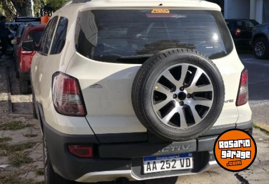Autos - Chevrolet Active 2014 Nafta 80000Km - En Venta