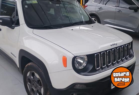 Camionetas - Jeep RENEGADE SPORT 2016 Nafta 130000Km - En Venta