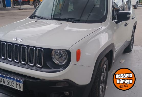 Camionetas - Jeep RENEGADE SPORT 2016 Nafta 130000Km - En Venta