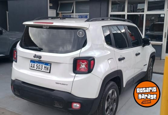 Camionetas - Jeep RENEGADE SPORT 2016 Nafta 130000Km - En Venta