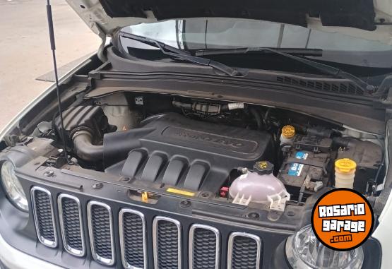 Camionetas - Jeep RENEGADE SPORT 2016 Nafta 130000Km - En Venta