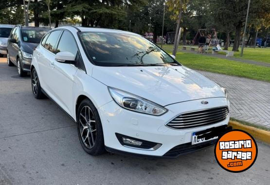 Autos - Ford Focus titanium 2018 Nafta 139000Km - En Venta