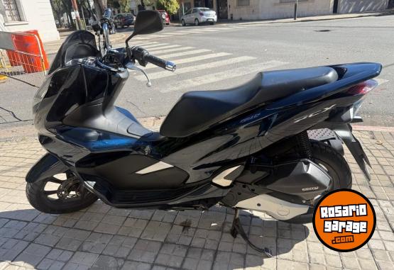 Motos - Honda PCX 150 2019 Nafta 17000Km - En Venta