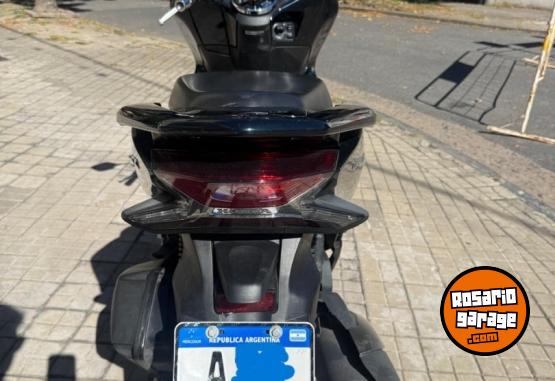 Motos - Honda PCX 150 2019 Nafta 17000Km - En Venta