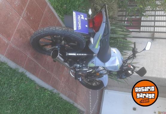 Motos - Motomel SR2 FULL 2026 Nafta 20Km - En Venta