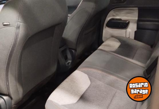 Camionetas - Ford MAVERIK XLT 2.0 4X2 AT 2024 Nafta 21000Km - En Venta