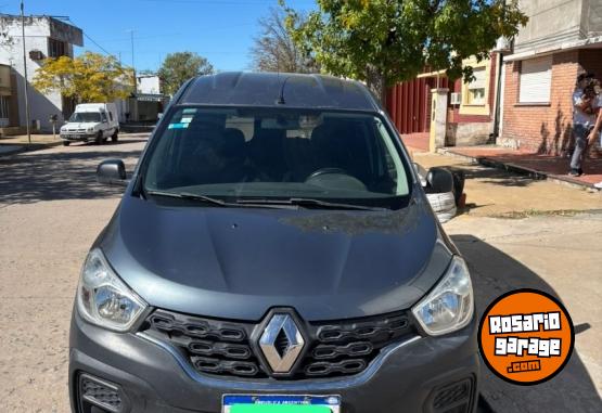 Utilitarios - Renault Kangoo 2018 Diesel 131000Km - En Venta