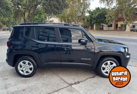 Camionetas - Jeep Renegade sport 2023 Nafta 50000Km - En Venta