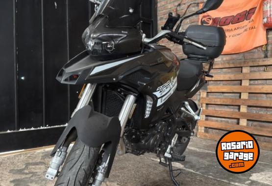 Motos - Benelli TRK 2024 Nafta 3500Km - En Venta