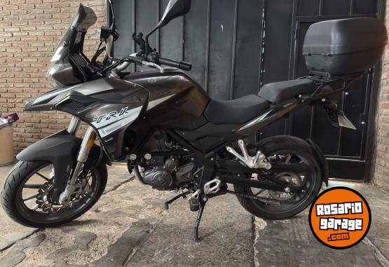 Motos - Benelli TRK 2024 Nafta 3500Km - En Venta