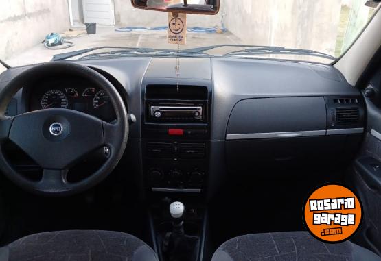 Autos - Fiat Palio hlx 2006 Nafta 200000Km - En Venta