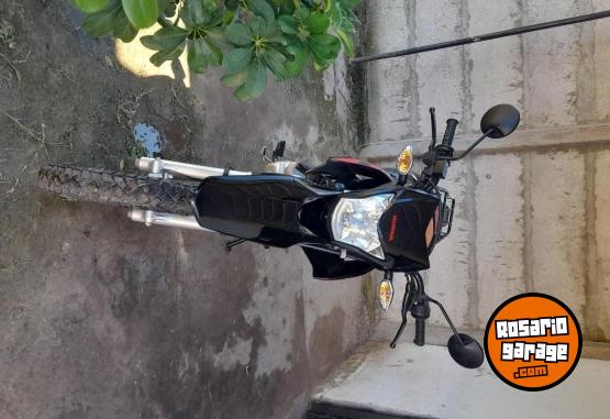 Motos - Honda Xr 150l 2024 Nafta 12000Km - En Venta