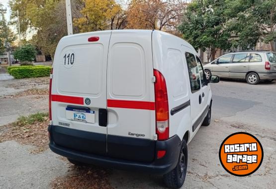 Utilitarios - Renault Kangoo 1.6 16v furgon 2012 Nafta 168000Km - En Venta
