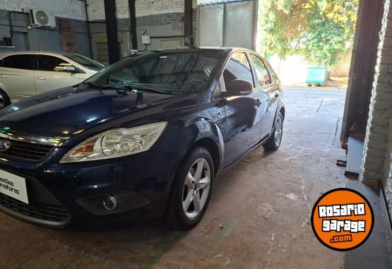 Autos - Ford Focus trend 1.6 2011 Nafta 147000Km - En Venta