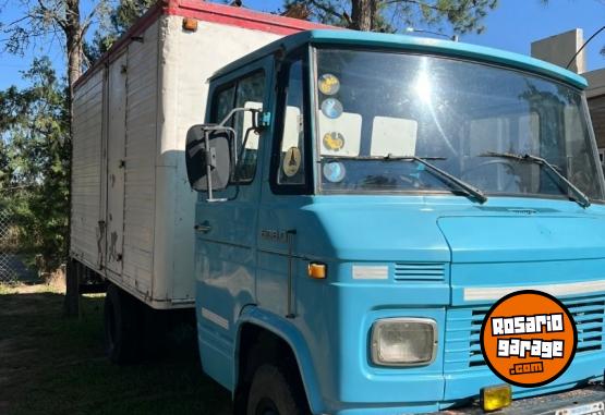 Camiones y Gr�as - VENDO CAMiON 208 - En Venta