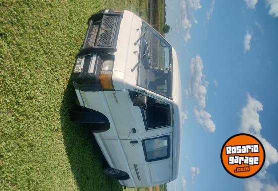 Utilitarios - Mitsubishi L300 1998 Diesel 600000Km - En Venta