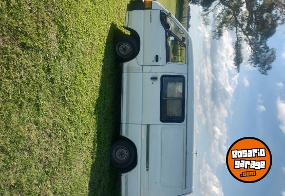Utilitarios - Mitsubishi L300 1998 Diesel 600000Km - En Venta