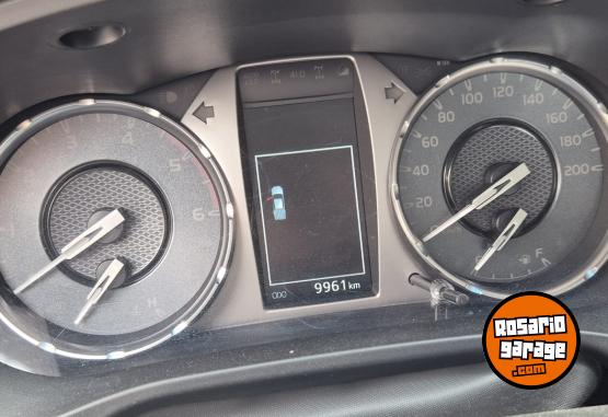 Camionetas - Toyota Hilux SR dc 2.4 2024 Diesel 10000Km - En Venta