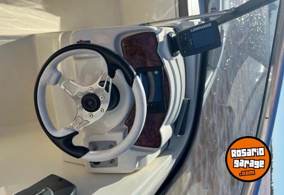 Embarcaciones - Lancha Deportiva Geuna F185 - Yamaha 115HP - 4T -- 2017 -- 135hs - En Venta