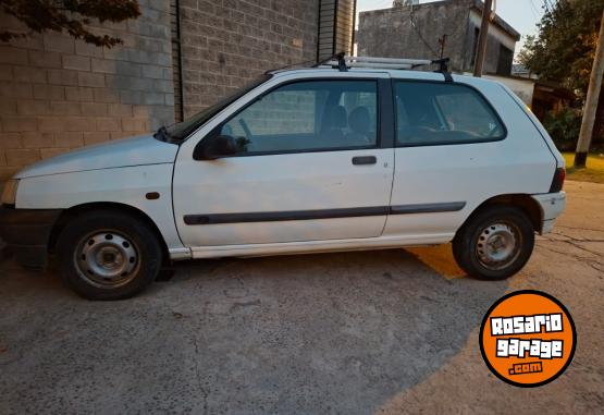 Autos - Renault Clio 1996 Nafta 146000Km - En Venta