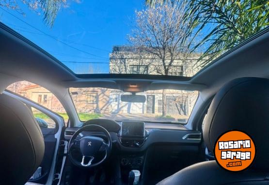 Autos - Peugeot Peugeot 208 2019 Nafta 105000Km - En Venta