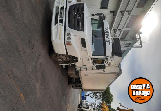Camiones y Gr�as - Mercedes balanc�n - En Venta