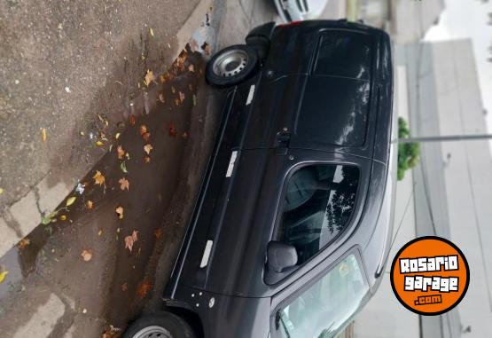 Utilitarios - Peugeot Berlingo 2014 Nafta 200000Km - En Venta