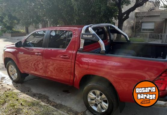 Camionetas - Toyota Hilux Sr 2018 Diesel 186000Km - En Venta