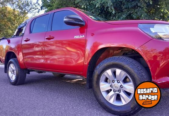 Camionetas - Toyota Hilux Sr 2018 Diesel 186000Km - En Venta