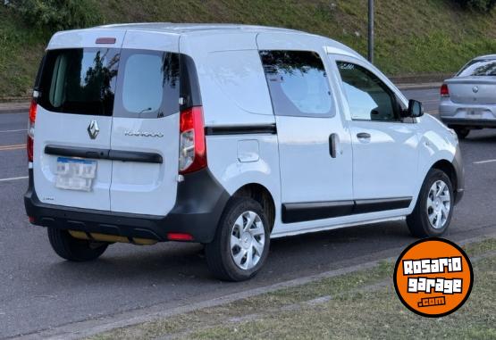 Utilitarios - Renault Kangoo adaptada 2025 GNC 46500Km - En Venta