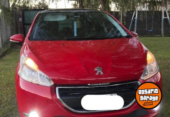 Autos - Peugeot 208 Allure Touchscreen 2013 Nafta 112000Km - En Venta