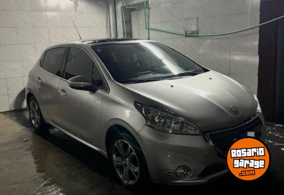 Autos - Peugeot 208 feline 2016 Nafta 112000Km - En Venta
