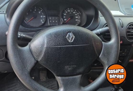 Utilitarios - Renault Kangoo 2015 GNC 163000Km - En Venta