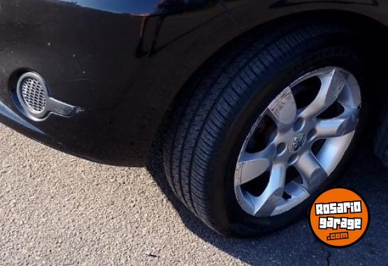 Autos - Peugeot 208 2014 Nafta 120000Km - En Venta