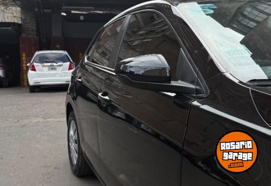 Autos - Volkswagen Polo 2019 Nafta 130000Km - En Venta