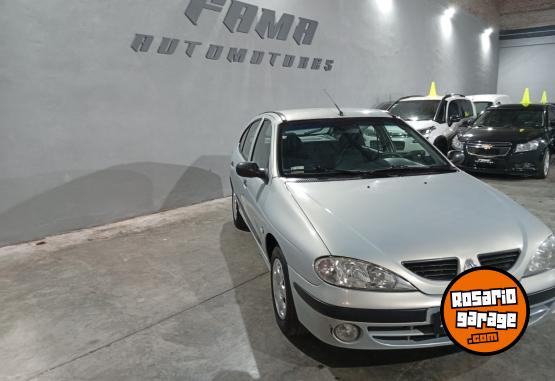 Autos - Renault Megane Corsa Astra 2007 Nafta 200000Km - En Venta