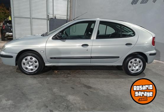 Autos - Renault Megane Corsa Astra 2007 Nafta 200000Km - En Venta