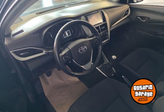 Autos - Toyota Yaris xls 1.5 mt 4p 2021 Nafta 78150Km - En Venta