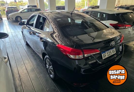 Autos - Toyota Yaris xls 1.5 mt 4p 2021 Nafta 78150Km - En Venta
