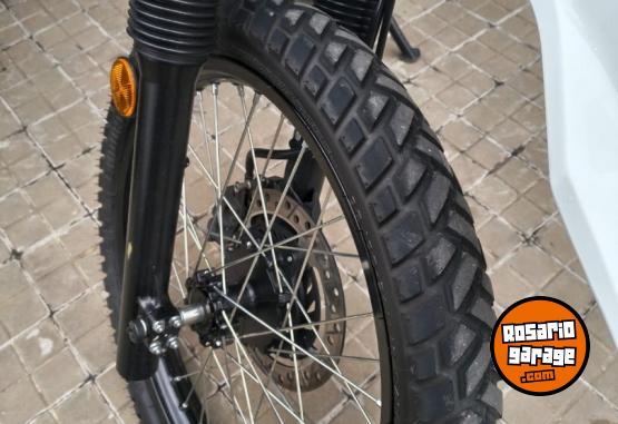 Motos - Honda XR300 TORNADO 2025 Nafta 7000Km - En Venta