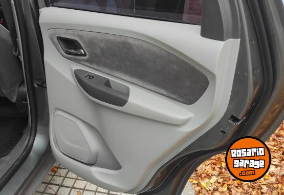 Autos - Chevrolet Spin 2015 GNC 222000Km - En Venta