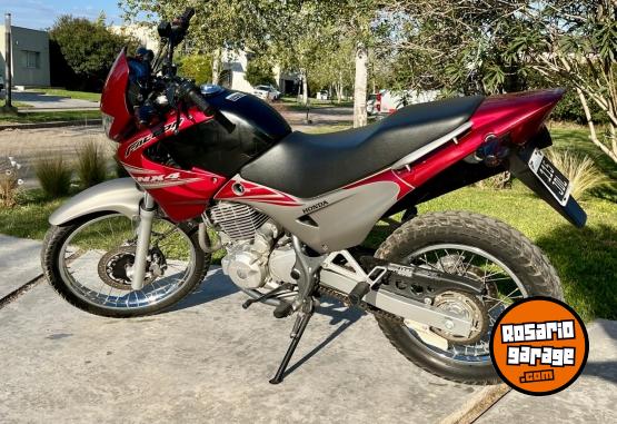 Motos - Honda FALCON NX4 2013 Nafta 2400Km - En Venta
