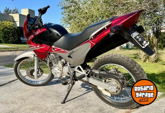 Motos - Honda FALCON NX4 2013 Nafta 2400Km - En Venta