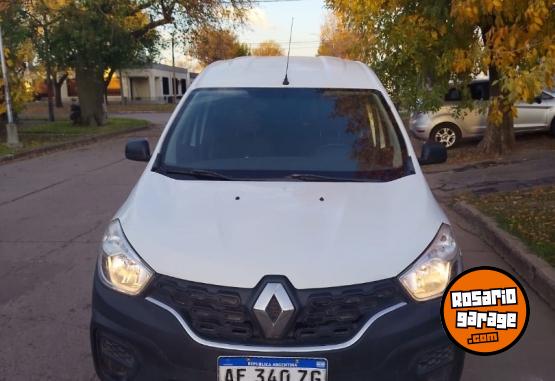Utilitarios - Renault Kangoo 2020 Nafta 87000Km - En Venta