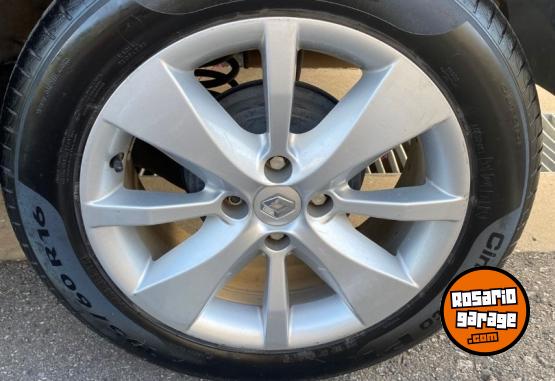 Autos - Renault SANDERO STEPWAY 2012 Nafta 121000Km - En Venta